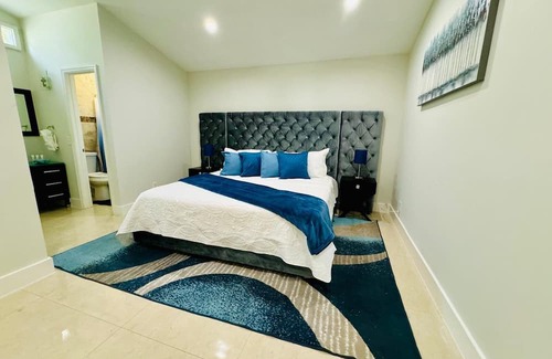 Deerfield Beach House | My Sunshine Place. Your home away from home!