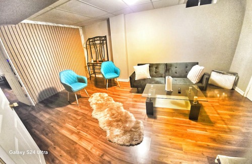 Vaughan House | Separate Luxurious spa unit