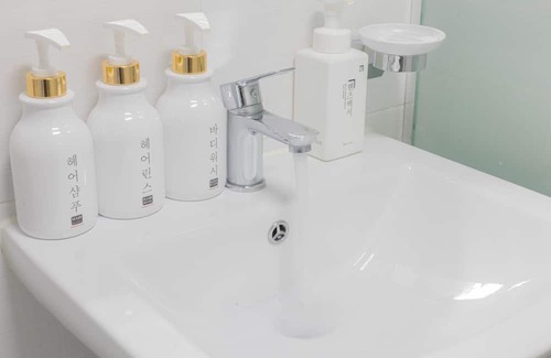 Tongyeong House | Tongyeong Botongdays Pension