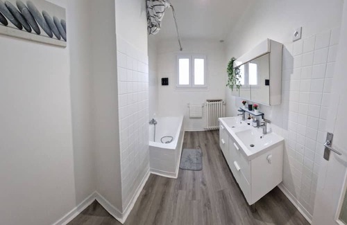 Epinay-sur-Seine House | Grande Maison Proche Paris