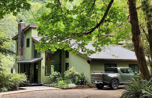 Tillamook Cabin | Private waterfall, 3 acres of forest, 400ft of Wilson River, with music & coffee