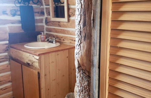 Dubois Cabin | Wonderful 100 year old log cabin on mountain creek, renovated and restored.