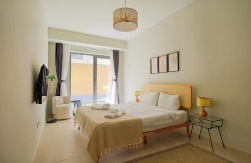 Serdivan Apartment | Vista - Stunning Chic 2BR Apt w/ Terrace