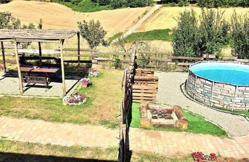 Acquapendente House | Pergolino vacation home with pool for exclusive use, in the countryside