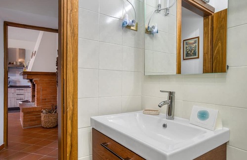 Vallo di Nera House | Holiday Home 'Il Tripode - Le Dimore Del Bordone' with Mountain View