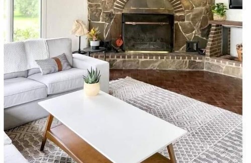 Maplecrest House | The Fireside: Wide-Open Spaces + Modern Amenities