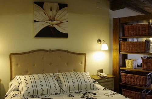 Velayos Apartment | Room for up to 4 people