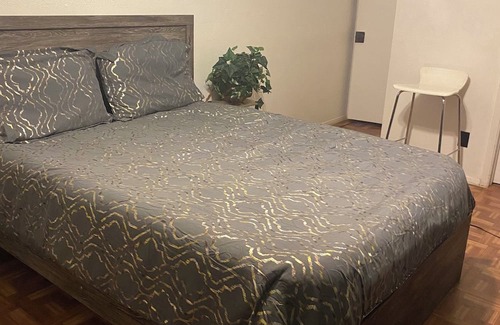 Lancaster House | Affordable Pleasant Stay