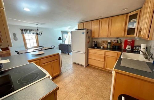 Harwich Center House | Charming ranch in Harwich!