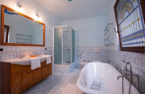 Cressogno House | Vacation home for 16 guests with 400m² in Valsolda (121083)