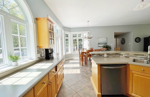 Fredericton House | This house is a 3 bedroom(s), 2.5 bathrooms, located in Richibucto Road, NB.