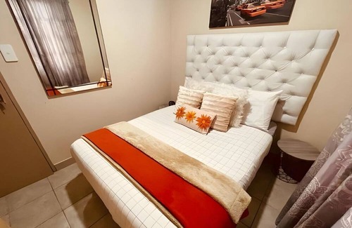 Centurion Villa | "Experience Luxury,centrally located in Centurion. Pet-Friendly"