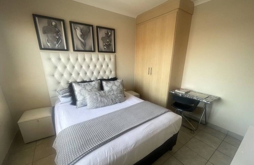 Centurion Villa | "Experience Luxury,centrally located in Centurion. Pet-Friendly"