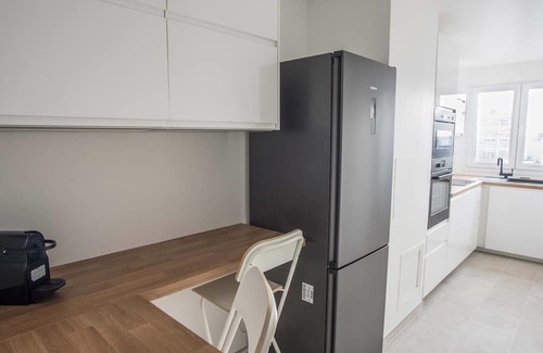 L'Ile-Saint-Denis Apartment | Charming 63 m2 apt with views of the Eiffel Tower