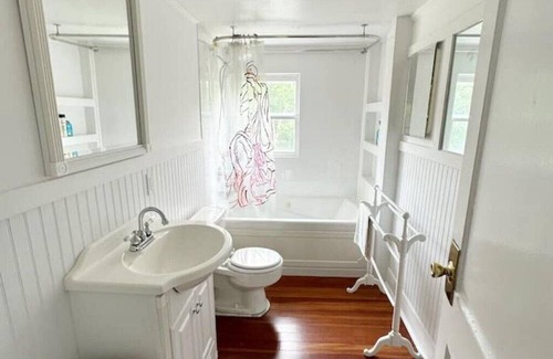 Westhampton House | Historic Hamptons Hideaway