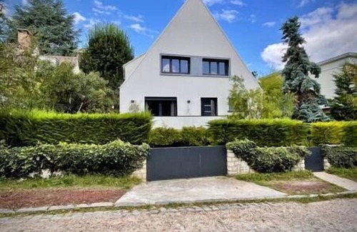 Meudon Apartment | Meudon #1 - Cozy, quiet, independent apartment with garden