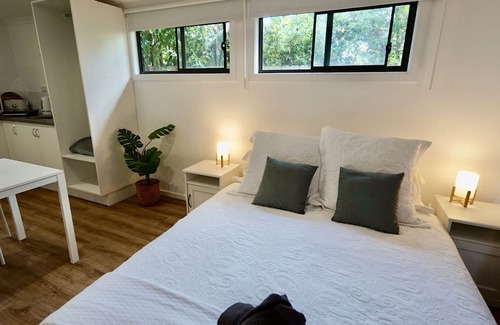 Sanctuary Point Apartment | The Observation Deck - Studio