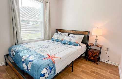 Aransas Pass Cabin | Escape to our TINY & cozy 2 bedroom cabin in Aransas Pass, perfect for families of up to 6