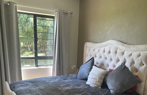 Greater Johannesburg Metropolitan Area Apartment | Jackey the Jackel Located at South Africa’s best Golf Estate.