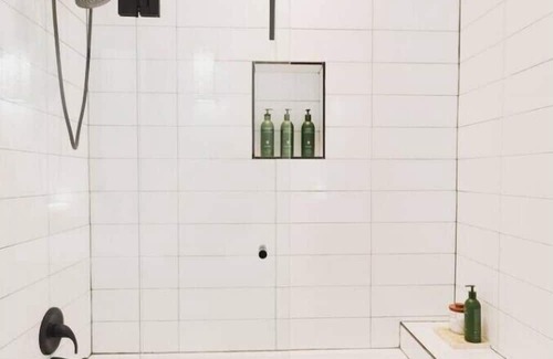 Lockhart House | New! Little Lockhart Oasis with Sauna & Cowboy Pool