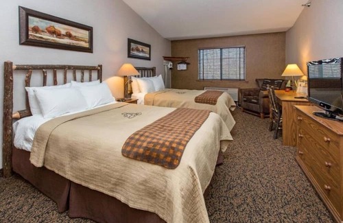 Onalaska House | Serene Lodge Oasis Near Mississippi River! Free Breakfast | 4 Units
