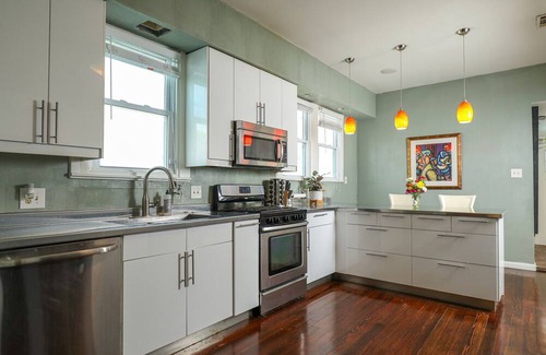 Freret House | Charming Bungalow with Pool in the Heart of Uptown Nola!
