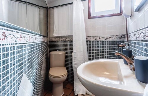 Brena Baja House | Holiday Home 'Casa Cora Con Jacuzzi' with Mountain View, Private Terrace and Wi-Fi