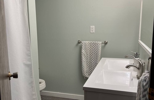 Kenora Apartment | Close to boat launches & Rec Centre