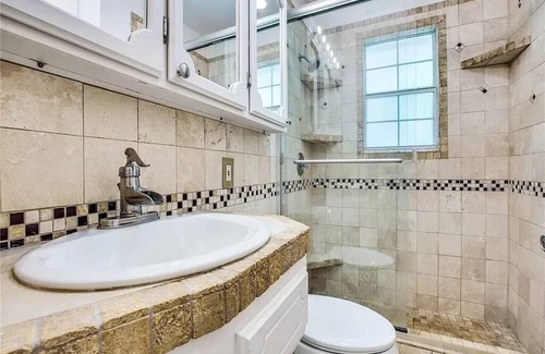 Farmers Branch House | Sunny & Spacious Perfectly Located Home in Lovely Farmers Branch