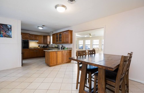 Farmers Branch House | Sunny & Spacious Perfectly Located Home in Lovely Farmers Branch