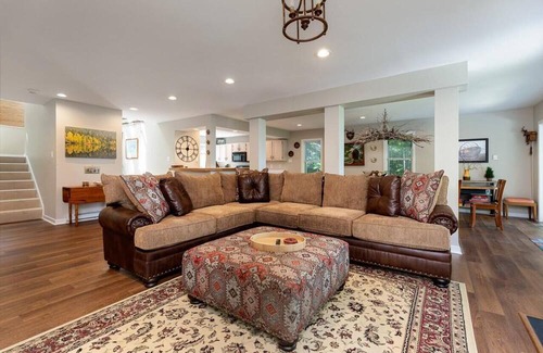 Nellysford House | Nancy's Edelweiss with Wintergreen Advantage