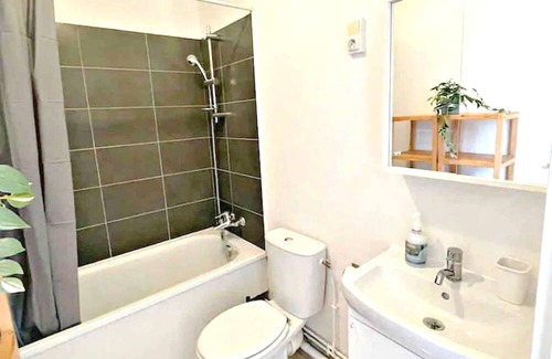 Villejuif Apartment | Homerez - Nice apartement for 4 ppl. at Villejuif