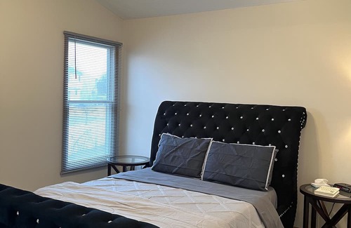 Northeast Columbus House | Cozy 3-bedroom house near CMH Airport and Easton Mall