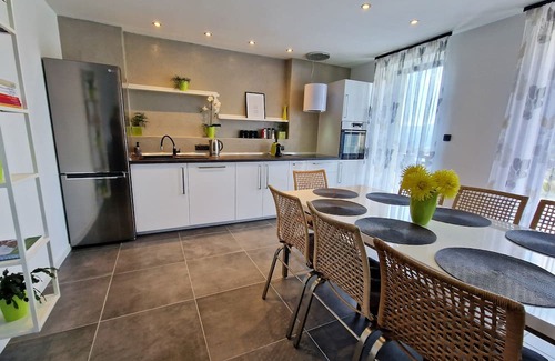 Karlovy Dvory Apartment | CHALET HOUBOVY VRCH cozy apartment in the heart of the countryside