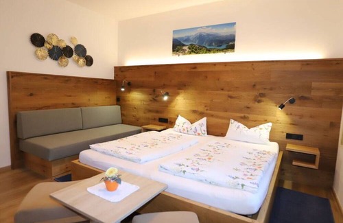 Konigssee Apartment | Fairytale forest apartment with pool and sauna