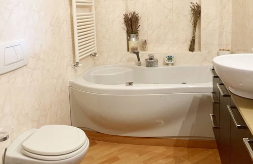 Sala Al Barro House | Residence of the 2 lakes