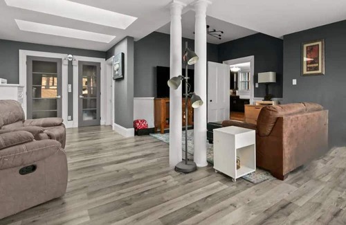 South End Apartment | Luxury and Convenience