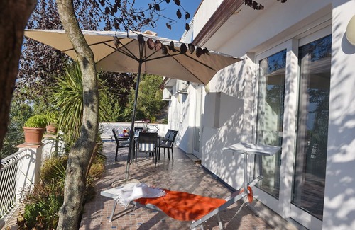 Giungano Apartment | Ferienwohnung Felice 3 in Castellabate mit Meerblick und Privater Terrasse