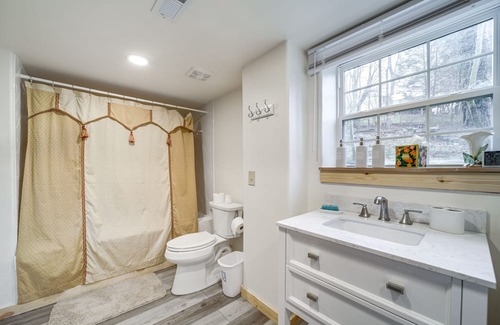 Clyde Apartment | Charming Clyde Apartment ~ 3 Mi to Main Street!