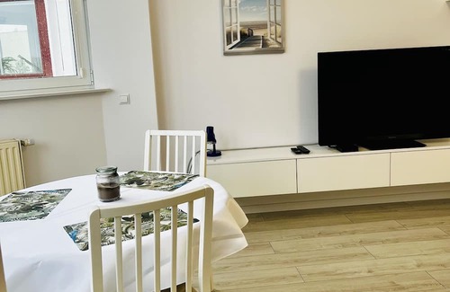Ursynow Apartment | An apartment with a garage. Pets welcome.