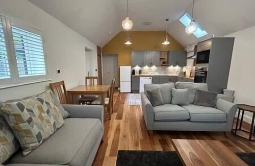 Chard House | Jasmin a perfect Somerset escape