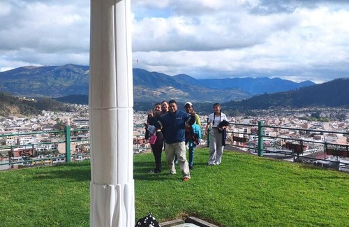 Otavalo Apartment | El Hostal Cuenta con un Mirador y una Vista Panorámica de la Ciudad