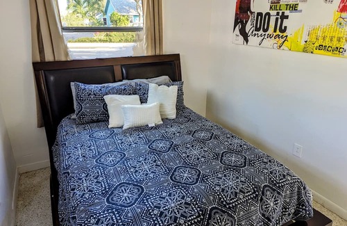 Mango Groves Cottage | Downtown Lake Worth Beach Casita