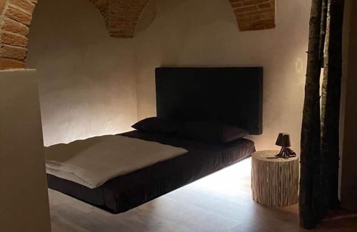 Montemurlo Villa | Stunning villa for 5 people with hot tub, WIFI, TV, pets allowed, panoramic view and parking