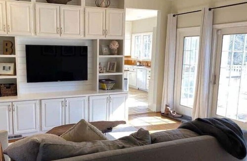 Anchorage House | Hot Tub|4BR|3.5Baths|Kentucky Derby Weekend