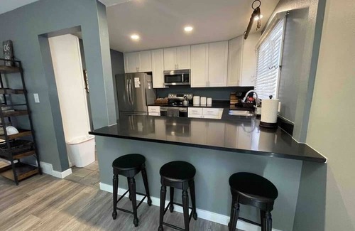 Greeley House | Large, beautifully updated townhome close to UNC and NCMC.