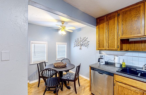 Midwest City House | Dog-friendly home bordered by a park with open layout, W/D, internet, & AC
