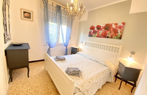 Marina di Castagneto Carducci House | Holiday Home 'Appartamento 2 - Villa Lidia' with Private Pool, Wi-Fi and Air Conditioning