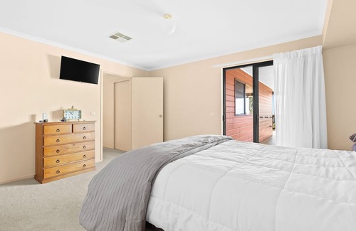 Surf Beach House | Coastal Escape At Surf Beach