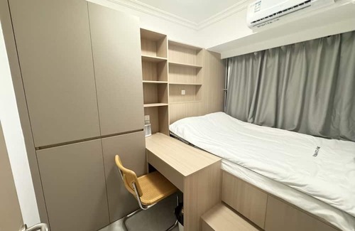 Central Business District Condo | Luxurious 2-bedroom, furnished condo in Shenzhen Futian with AC & heating
